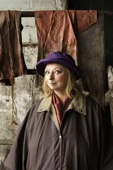 Hilary Mantel: Trở Lại Lâu Đài Sói